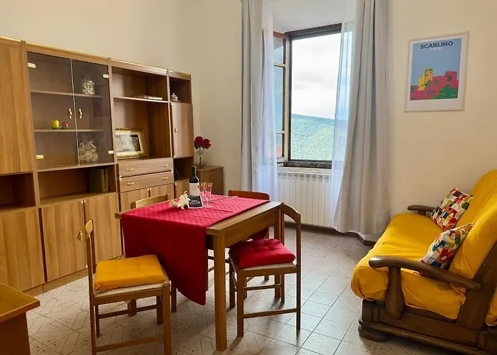 Casa Oliver A Lägenhet Scarlino